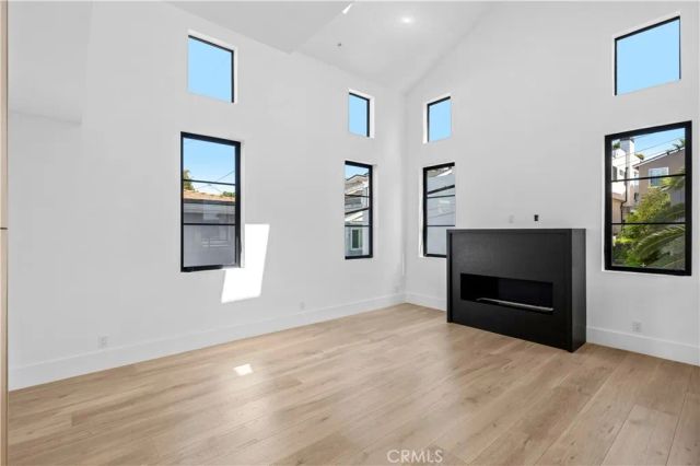 700 Iris, Corona Del Mar, CA 92625