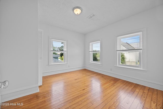 1416 Dock Street, Wilmington, NC 28401