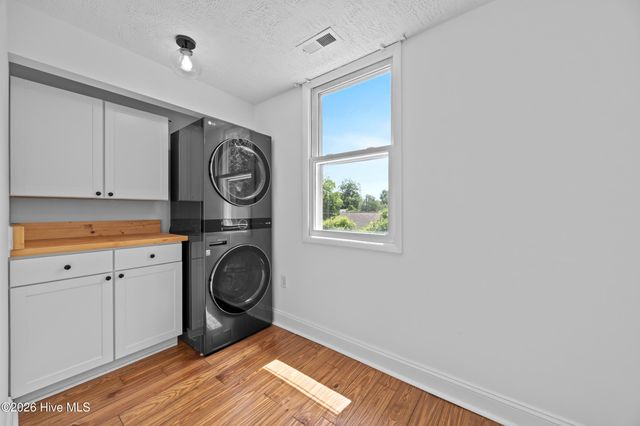 1416 Dock Street, Wilmington, NC 28401
