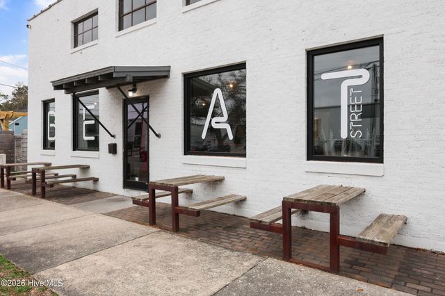 1416 Dock Street, Wilmington, NC 28401