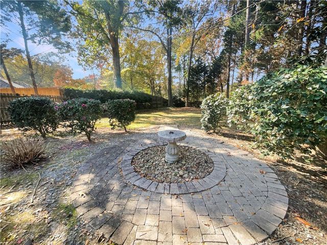 1961 Fields Pond Drive, Marietta, GA 30068