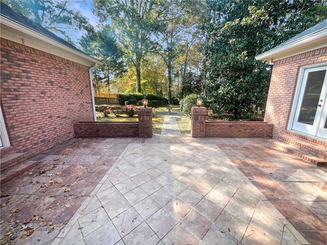 1961 Fields Pond Drive, Marietta, GA 30068