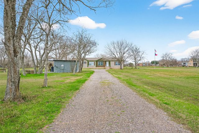 9820 Oberrender Road, Needville, TX 77461