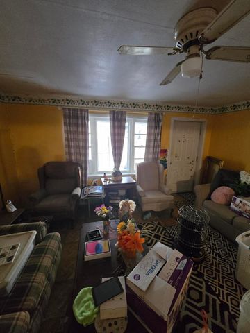 60 Dorothy Lane, Hyden, KY 41749