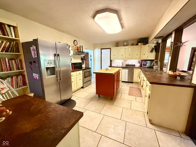 1311 Stafford Road, Plainfield, IN 46168