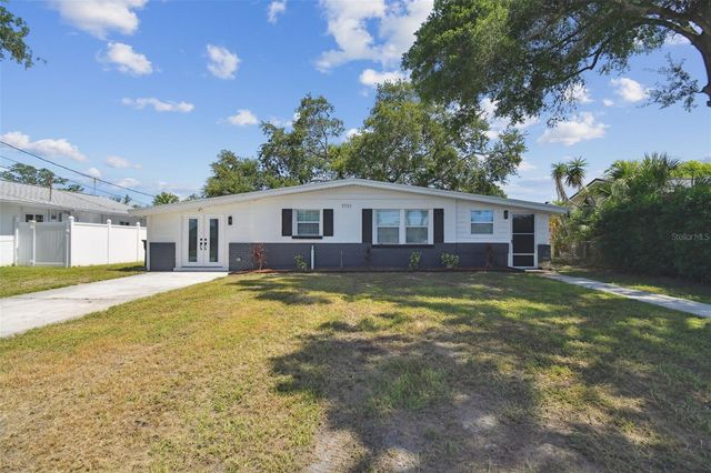 8703 DRIFTWOOD DRIVE, Tampa, FL 33615