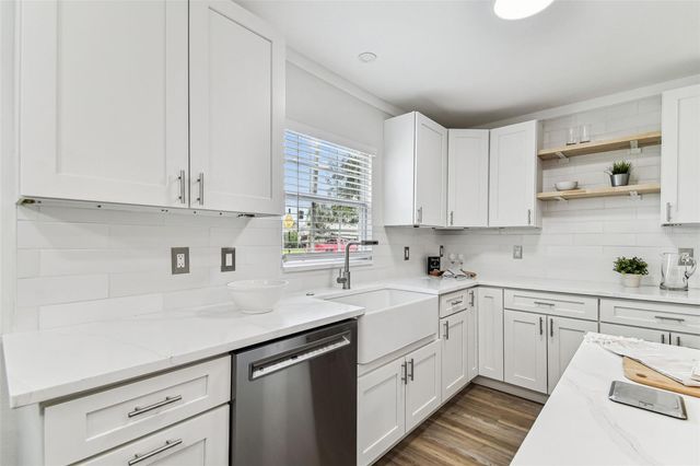 8703 DRIFTWOOD DRIVE, Tampa, FL 33615