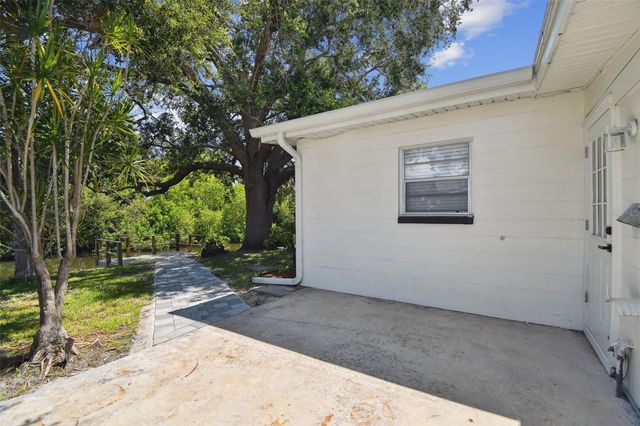 8703 DRIFTWOOD DRIVE, Tampa, FL 33615