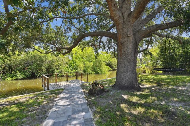 8703 DRIFTWOOD DRIVE, Tampa, FL 33615