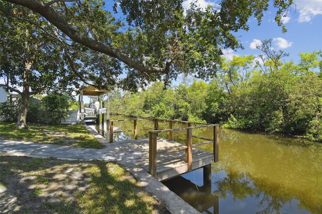 8703 DRIFTWOOD DRIVE, Tampa, FL 33615