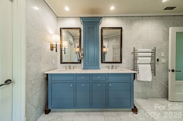 1201 Marlwood Terrace, Charlotte, NC 28209