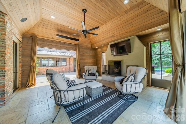 1201 Marlwood Terrace, Charlotte, NC 28209