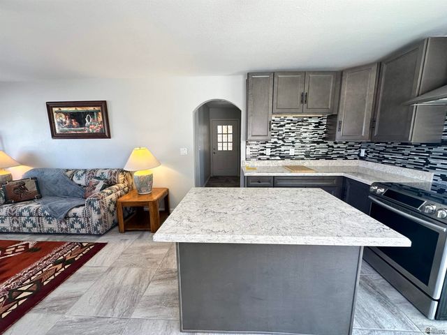 13727 E 49 St, Yuma, AZ 85367
