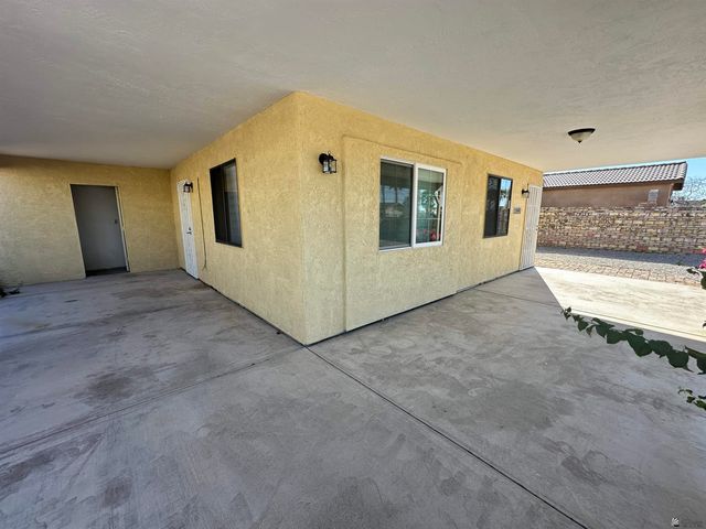 13727 E 49 St, Yuma, AZ 85367