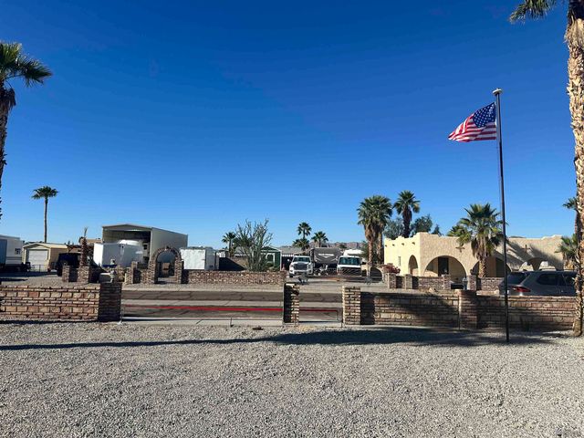 13727 E 49 St, Yuma, AZ 85367