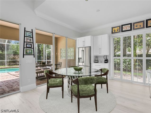5902 Bermuda LN, Naples, FL 34119