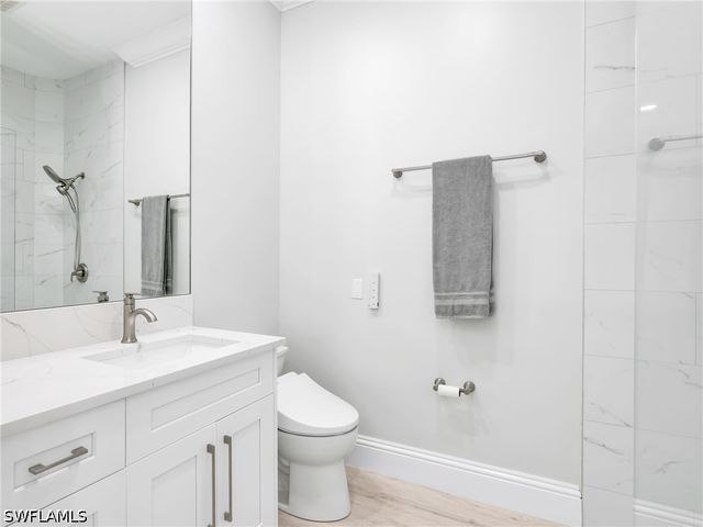 5902 Bermuda LN, Naples, FL 34119