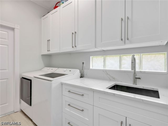 5902 Bermuda LN, Naples, FL 34119