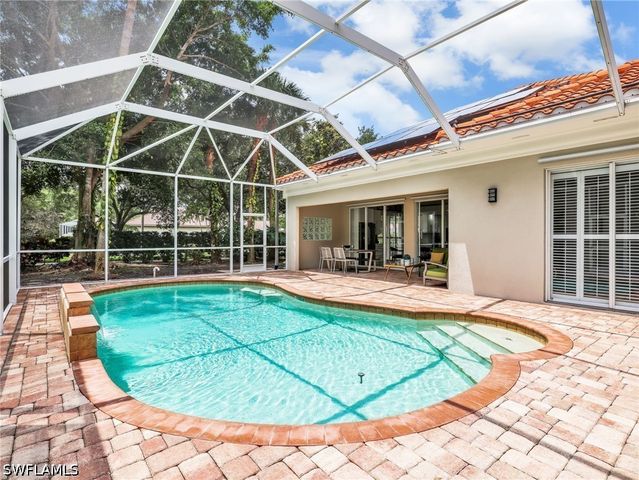 5902 Bermuda LN, Naples, FL 34119