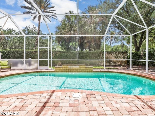 5902 Bermuda LN, Naples, FL 34119
