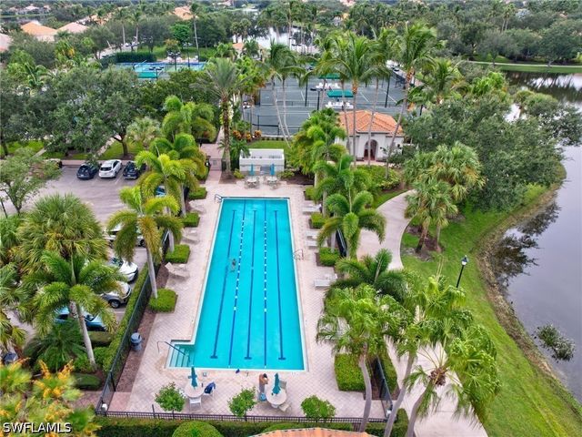 5902 Bermuda LN, Naples, FL 34119
