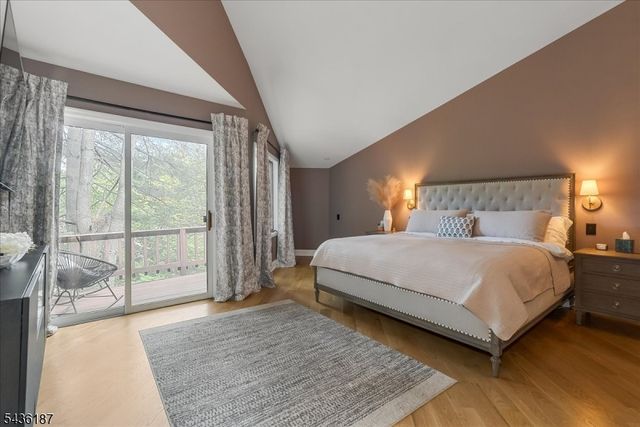 35 Indian Run, Watchung Boro, NJ 07069