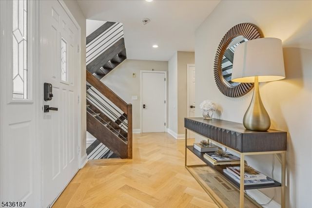 35 Indian Run, Watchung Boro, NJ 07069