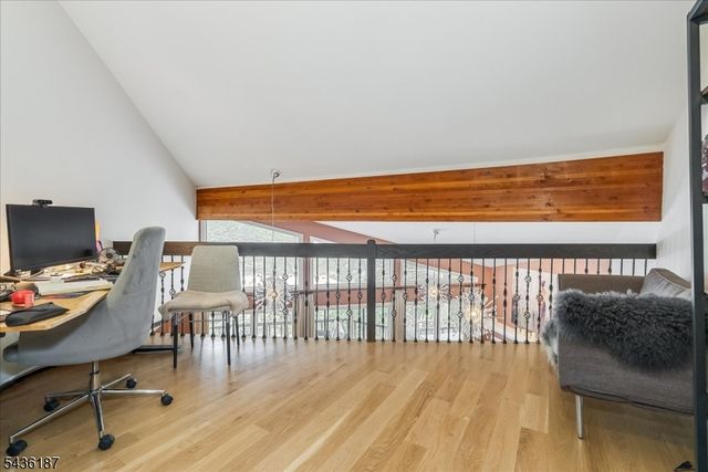 35 Indian Run, Watchung Boro, NJ 07069