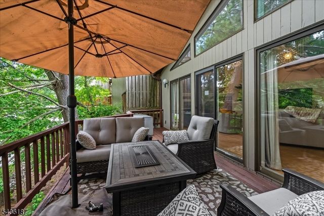 35 Indian Run, Watchung Boro, NJ 07069