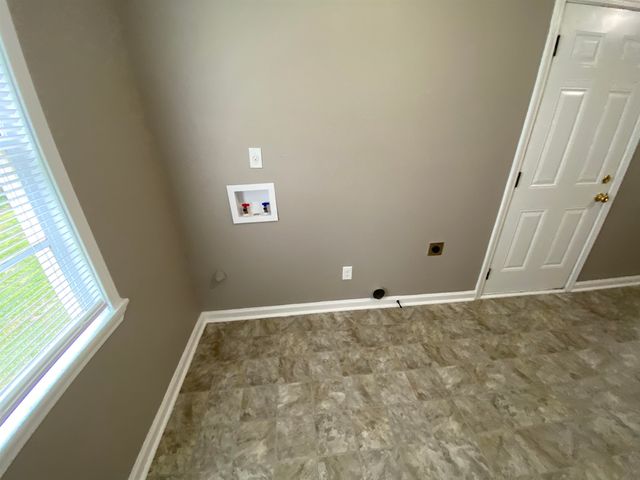 2581 CALLIE RD, Memphis, TN 38127