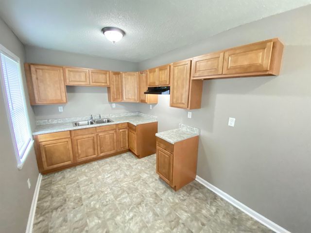 2581 CALLIE RD, Memphis, TN 38127