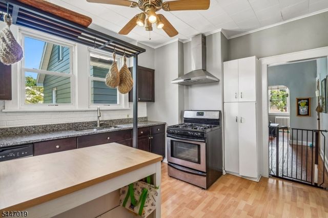 24 Franklin Ave, Maplewood Twp., NJ 07040