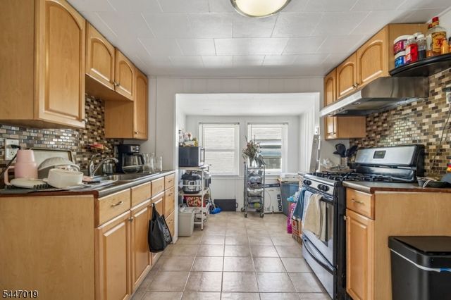 24 Franklin Ave, Maplewood Twp., NJ 07040