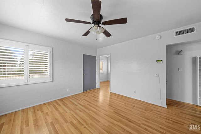 927 Bernard Street, Bakersfield, CA 93305