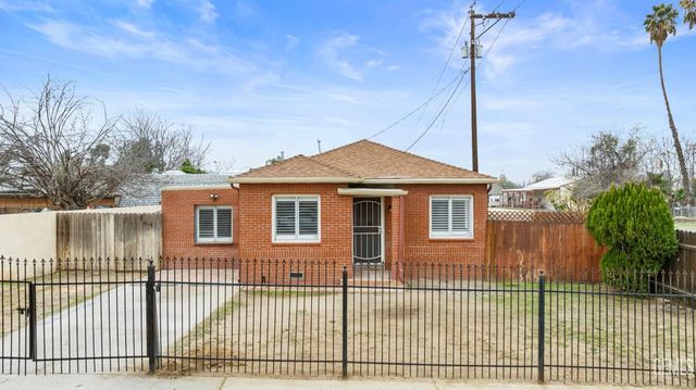 927 Bernard Street, Bakersfield, CA 93305
