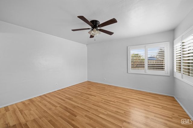 927 Bernard Street, Bakersfield, CA 93305