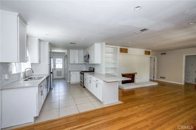 15744 Hart Street, Van Nuys, CA 91406