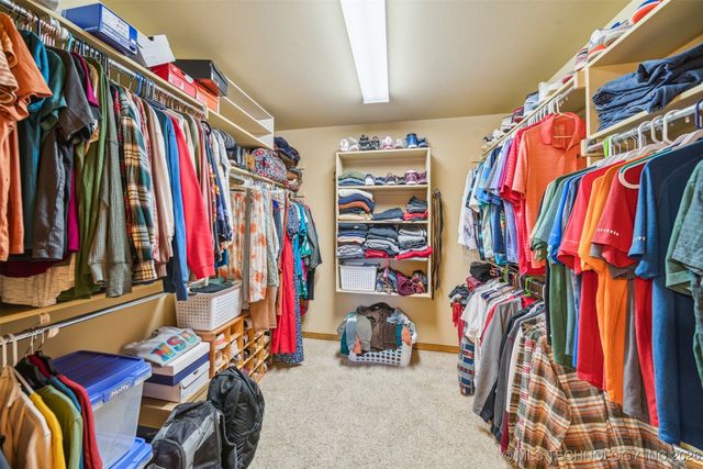 2770 Summerfield Place, Pryor, OK 74361