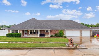 2770 Summerfield Place, Pryor, OK 74361