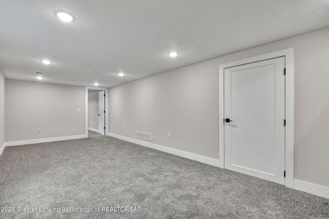 56 S Onondaga Road, Mason, MI 48854