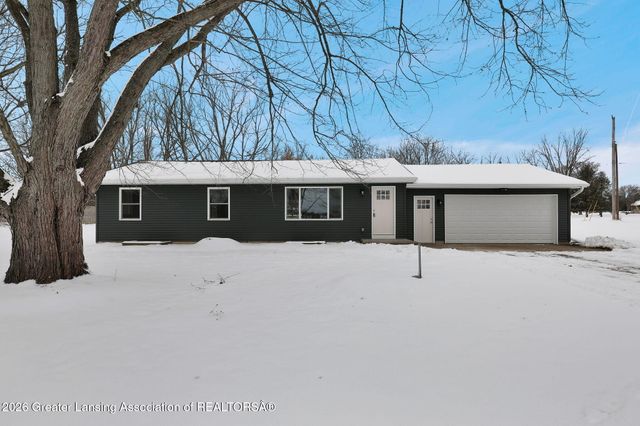 56 S Onondaga Road, Mason, MI 48854