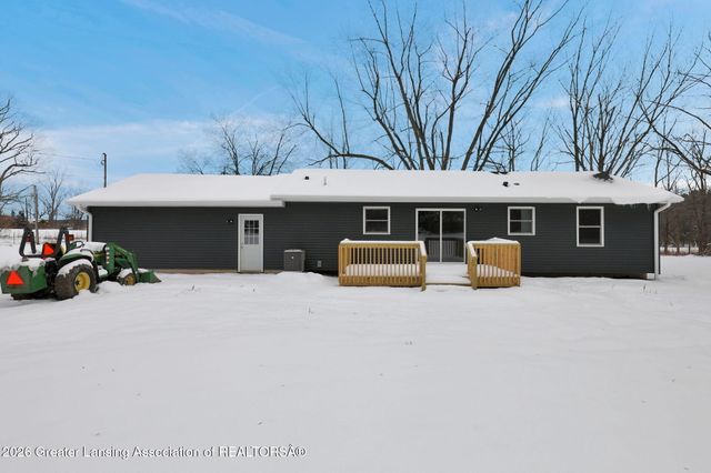 56 S Onondaga Road, Mason, MI 48854