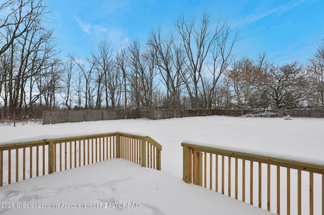 56 S Onondaga Road, Mason, MI 48854