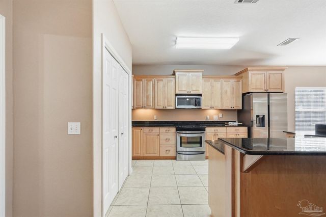 7089 Flintwood St, Navarre, FL 32566