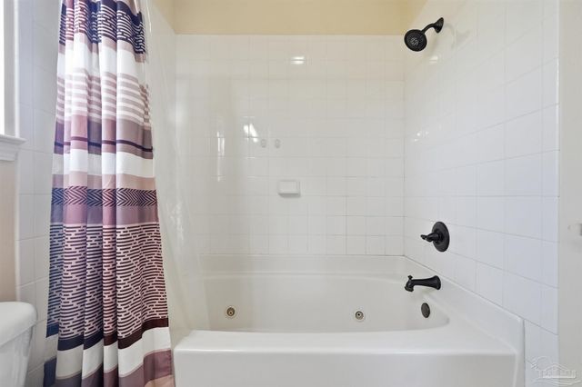 7089 Flintwood St, Navarre, FL 32566