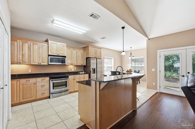 7089 Flintwood St, Navarre, FL 32566