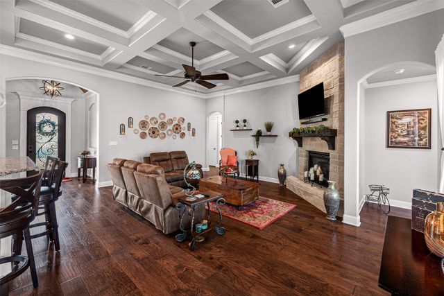 329 Kenyon Court, Granbury, TX 76049