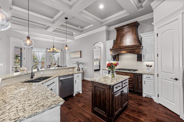 329 Kenyon Court, Granbury, TX 76049