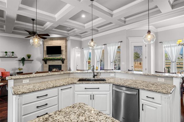 329 Kenyon Court, Granbury, TX 76049