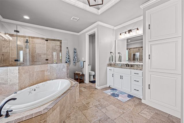 329 Kenyon Court, Granbury, TX 76049